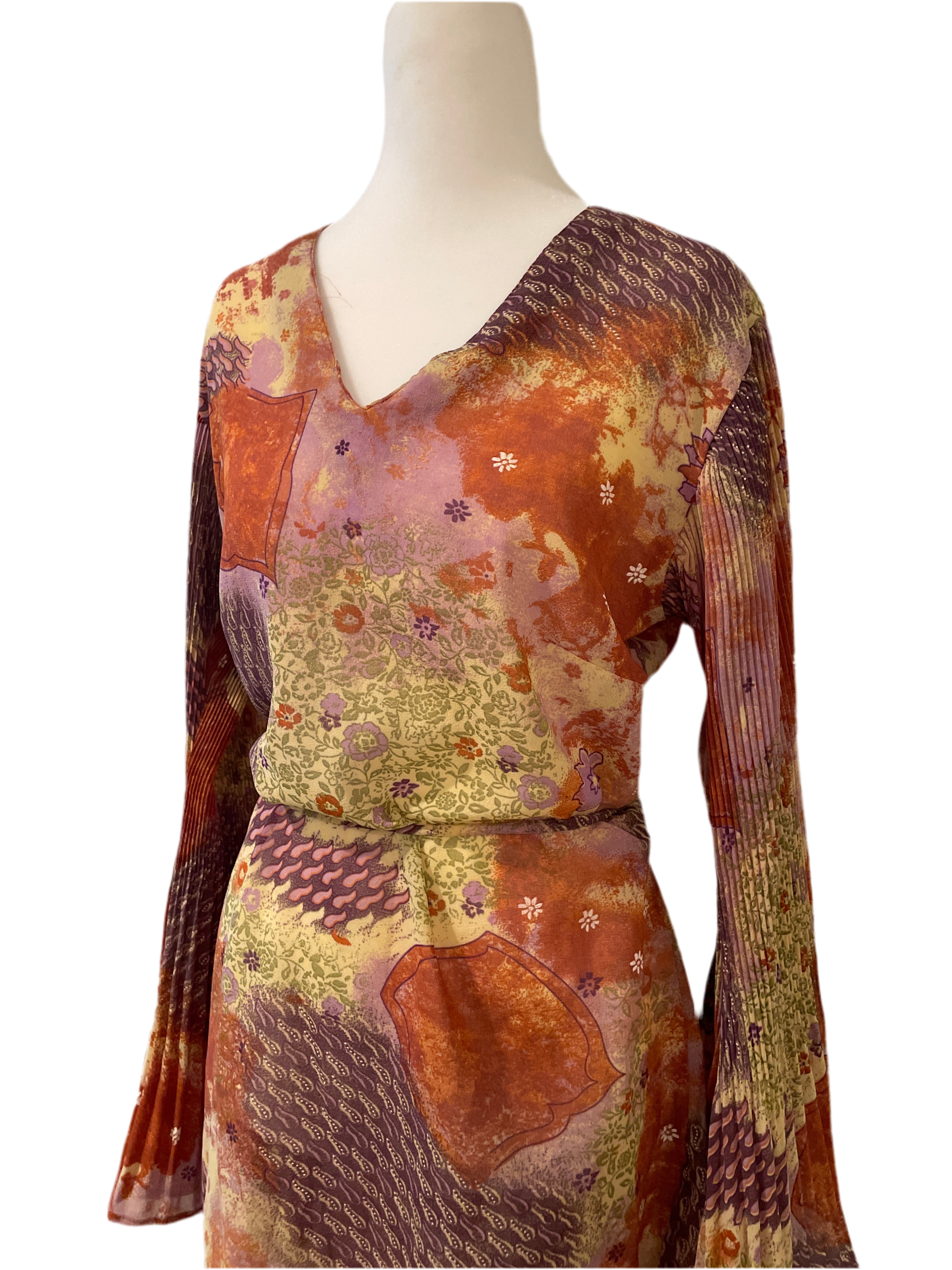 70s Style Angel sleeve Dress