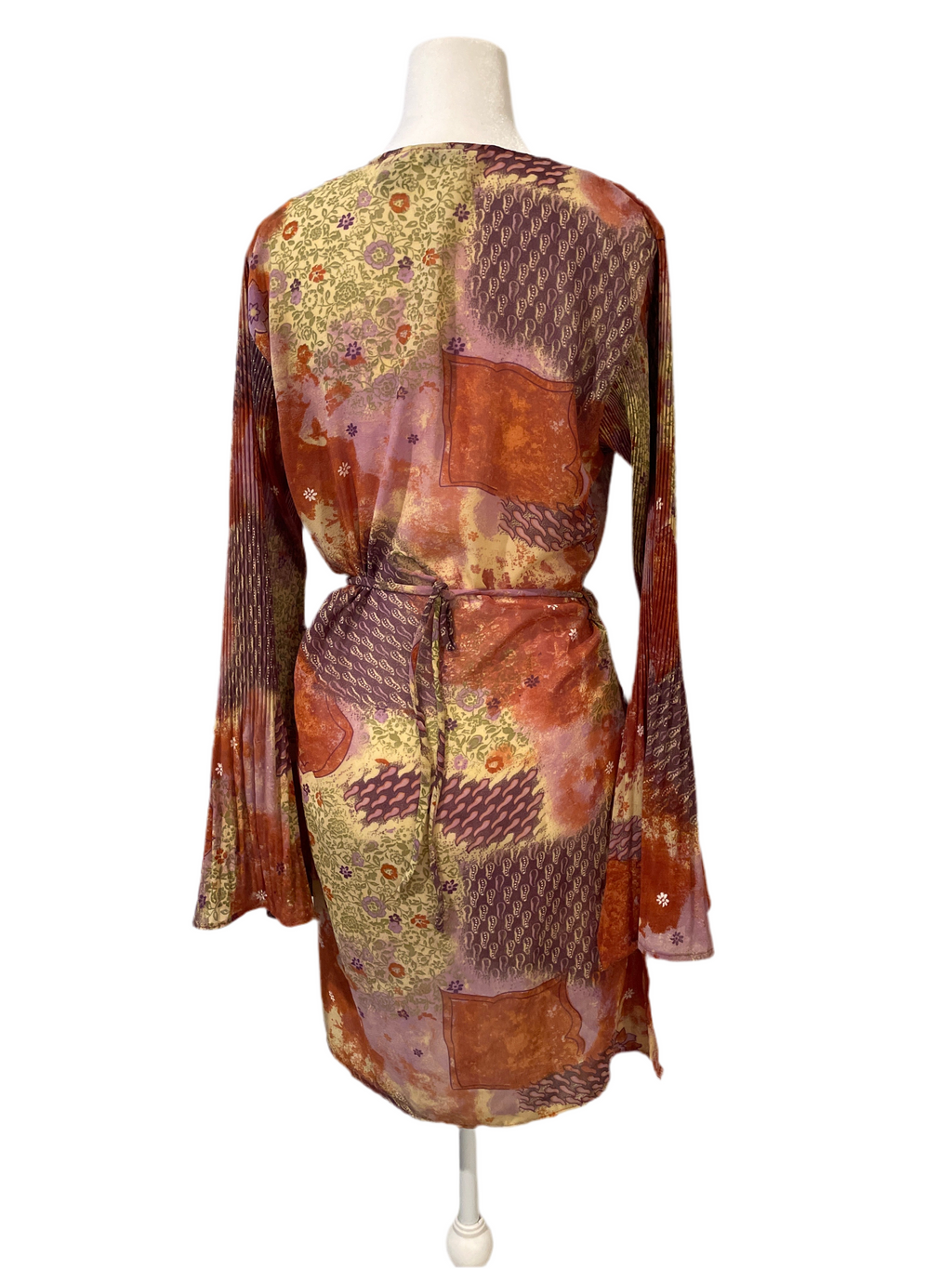 70s Style Angel sleeve Dress